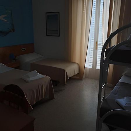 Hotel Delmare Lido di Camaiore Kültér fotó